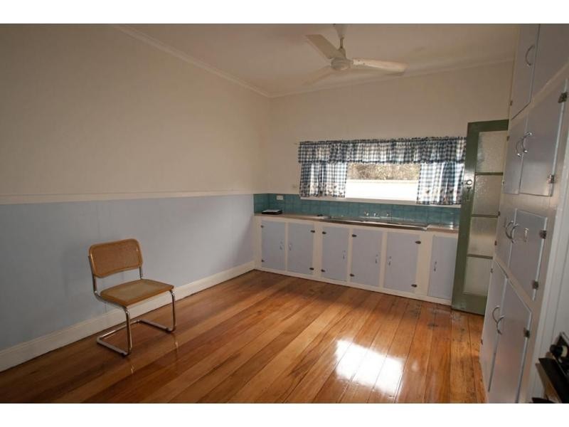 16 Putnam Avenue, Strathdale VIC 3550