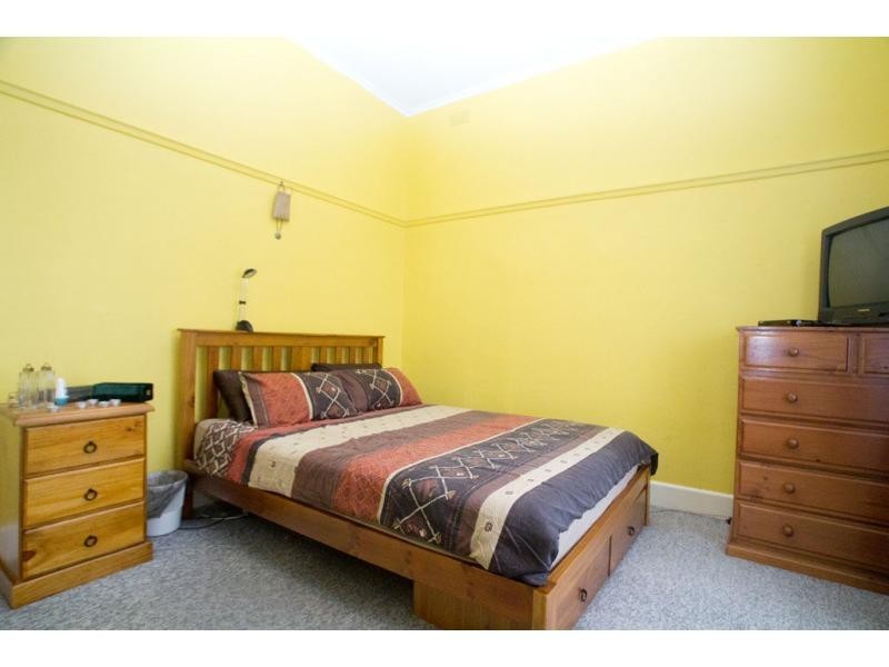 Flora Hill VIC 3550