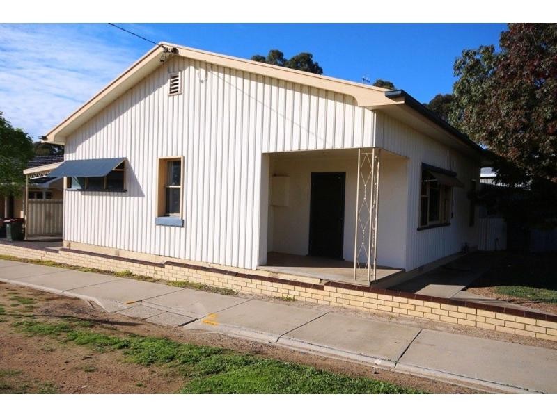 56 Simpsons Road, Eaglehawk VIC 3556