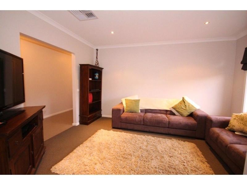 65 Bassett Drive, Strathfieldsaye VIC 3551