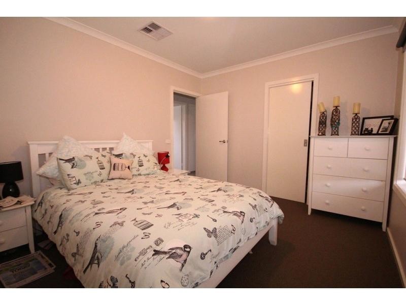 65 Bassett Drive, Strathfieldsaye VIC 3551