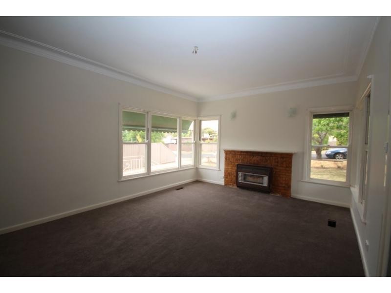 26 Semmens Strait, Long Gully VIC 3550