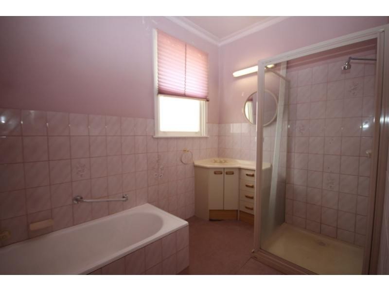 26 Semmens Strait, Long Gully VIC 3550
