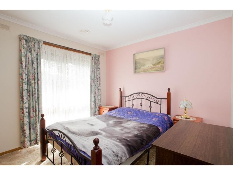 244 Mackenzie Street West, Kangaroo Flat VIC 3555