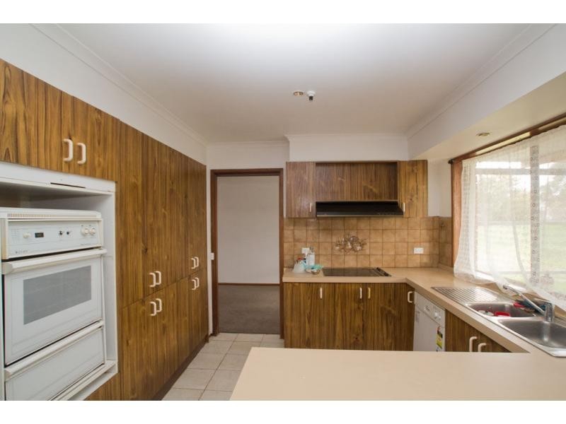 6 Airey Street, Huntly VIC 3551