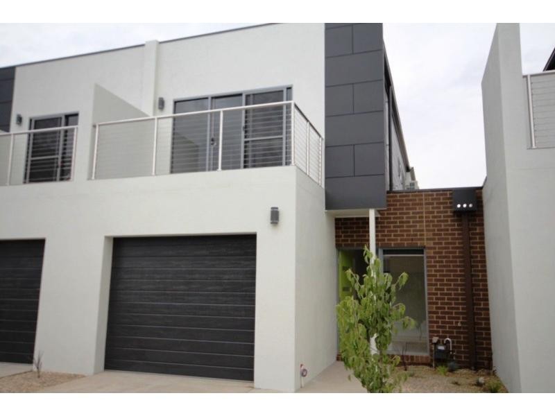 4/3 Ryan Street, North Bendigo VIC 3550