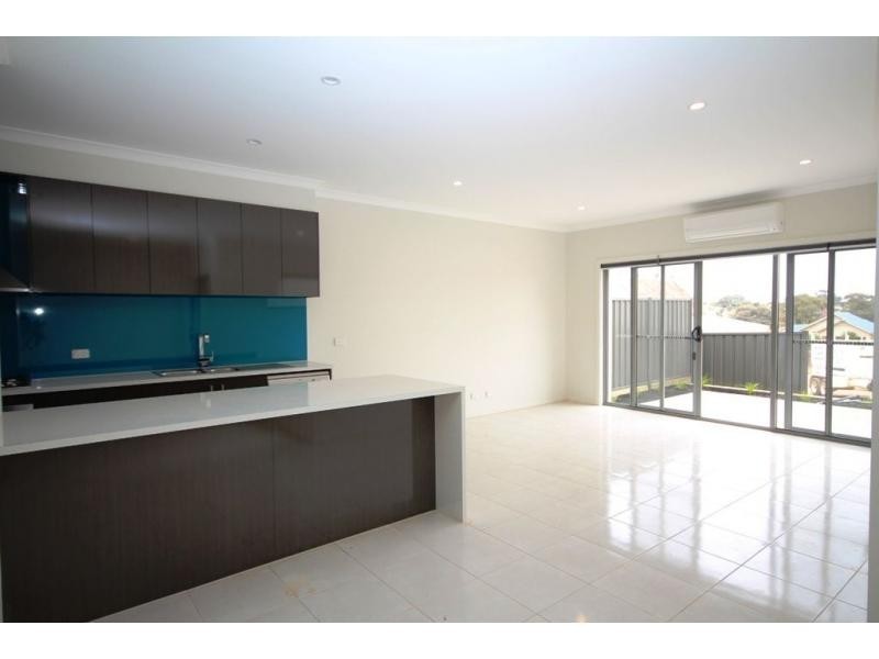 4/3 Ryan Street, North Bendigo VIC 3550