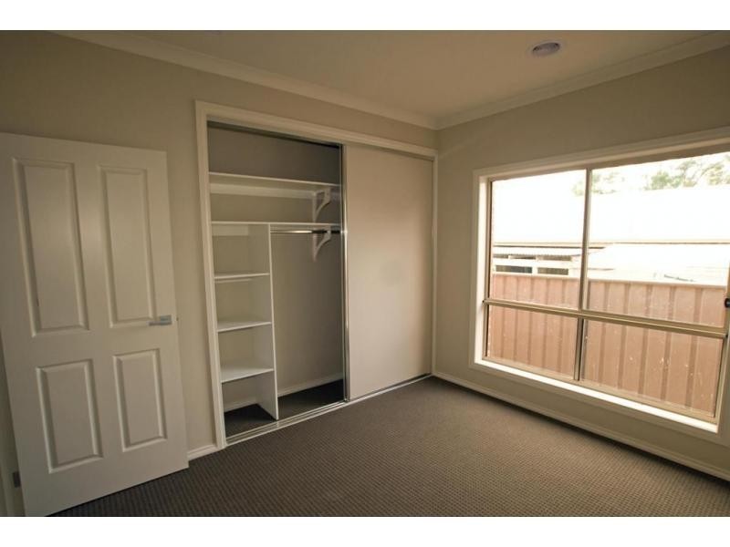 27 Elwood Street, Golden Square VIC 3555