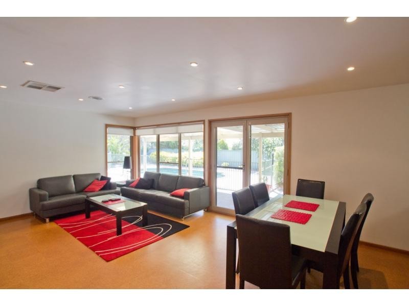 11 Edwina Court, Spring Gully VIC 3550