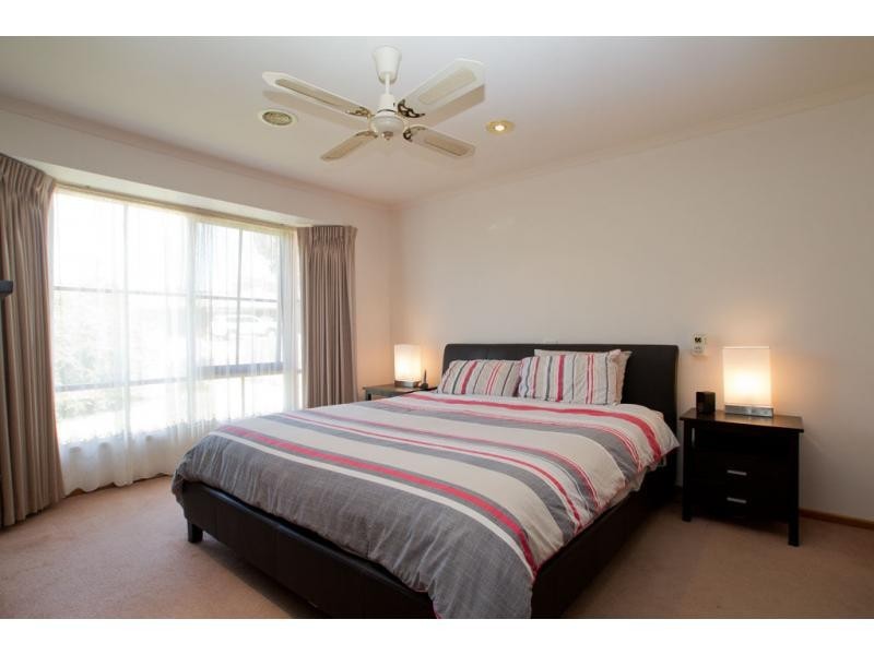 11 Edwina Court, Spring Gully VIC 3550