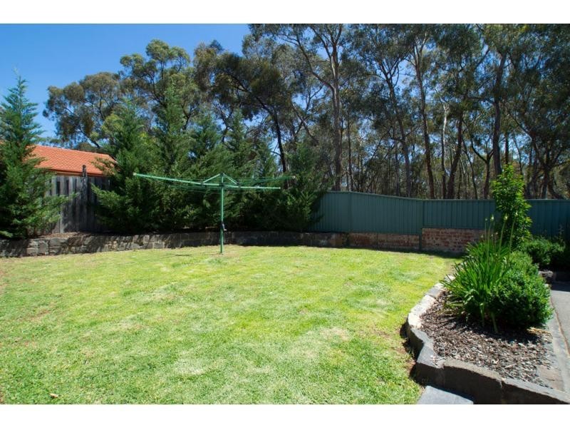 11 Edwina Court, Spring Gully VIC 3550
