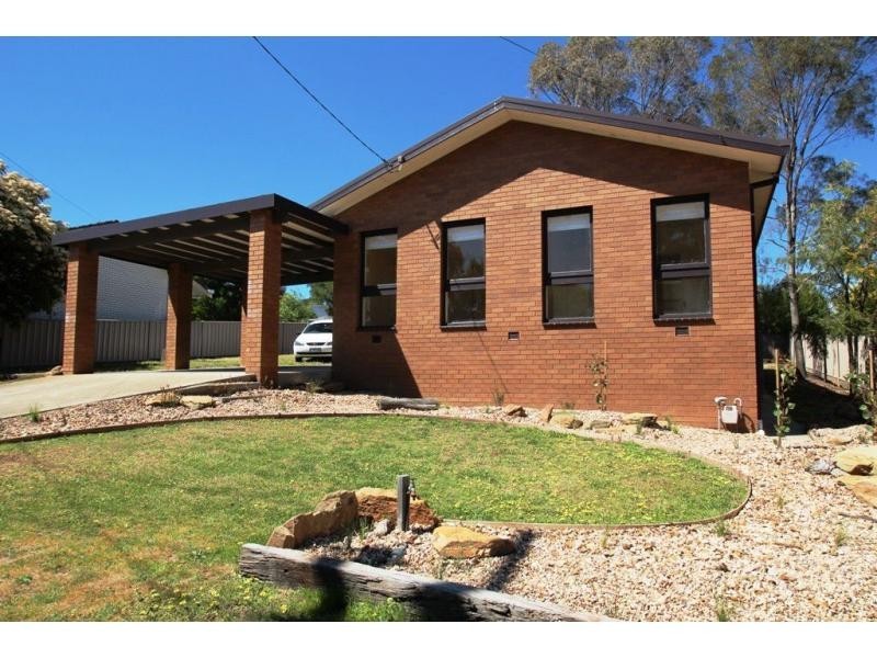 30 Friswell Avenue, Flora Hill VIC 3550