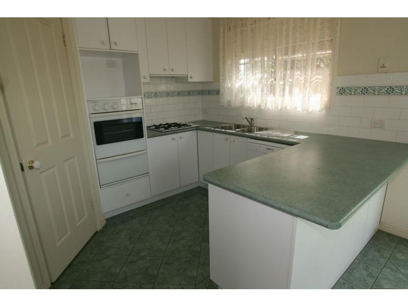 9 Kate Close, Kennington VIC 3550