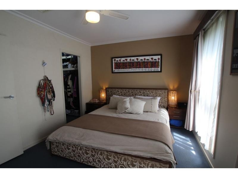 5 Maxwell Crescent, Strathdale VIC 3550