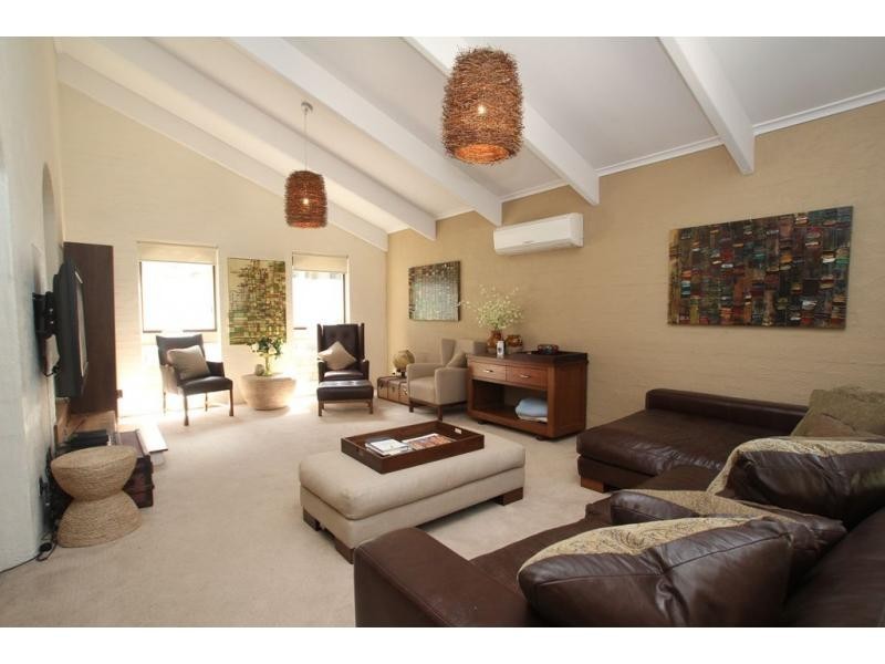 5 Maxwell Crescent, Strathdale VIC 3550