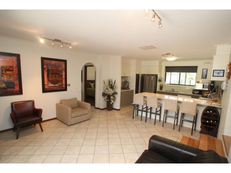 5 Maxwell Crescent, Strathdale VIC 3550