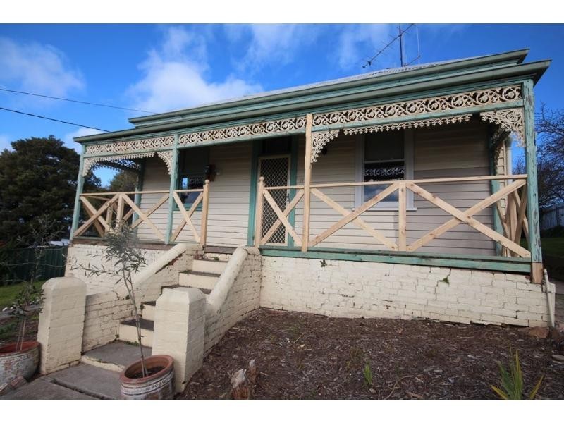 11 Quick Street, Ironbark VIC 3550