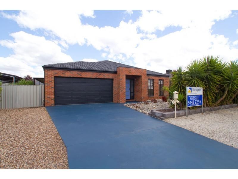 13 Manna Gum Drive, Epsom VIC 3551