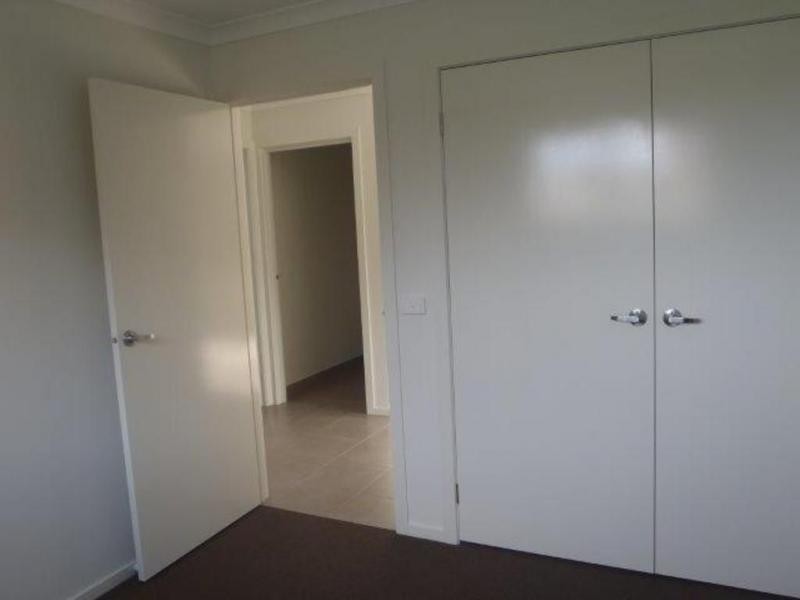 4 Trinity Way, Ascot VIC 3551