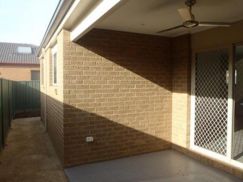 4 Trinity Way, Ascot VIC 3551