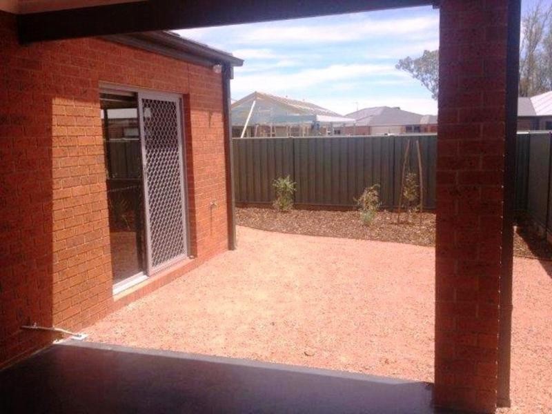 3 Creekview Place, Ascot VIC 3551