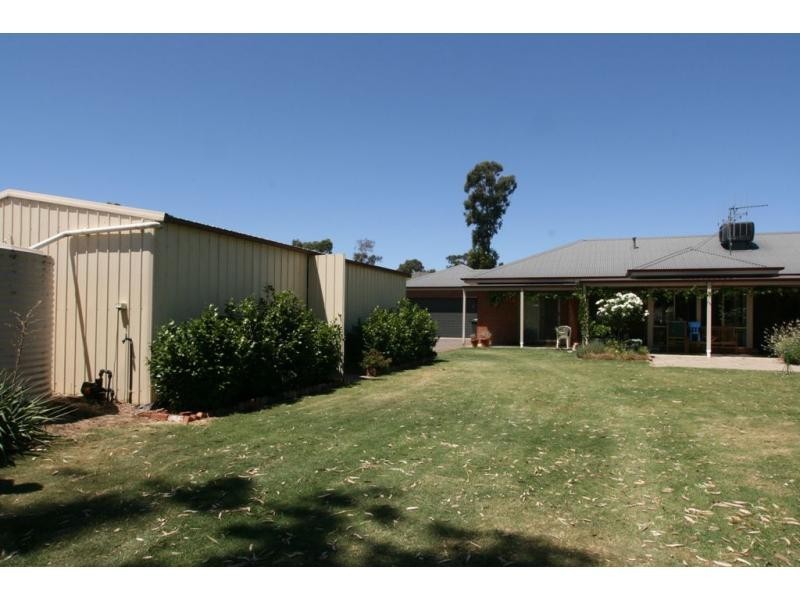 73 Pioneer Drive, Maiden Gully VIC 3551