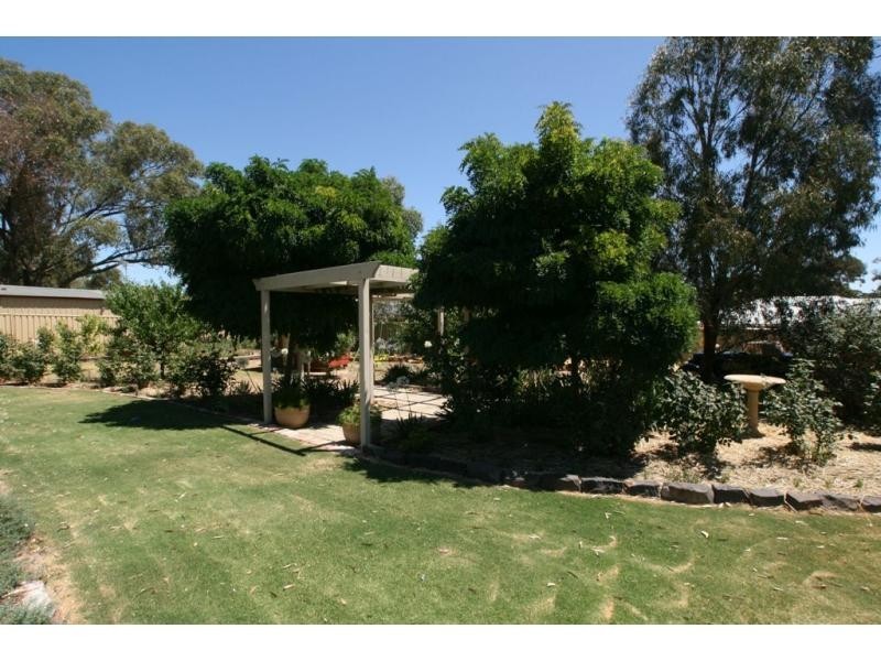 73 Pioneer Drive, Maiden Gully VIC 3551