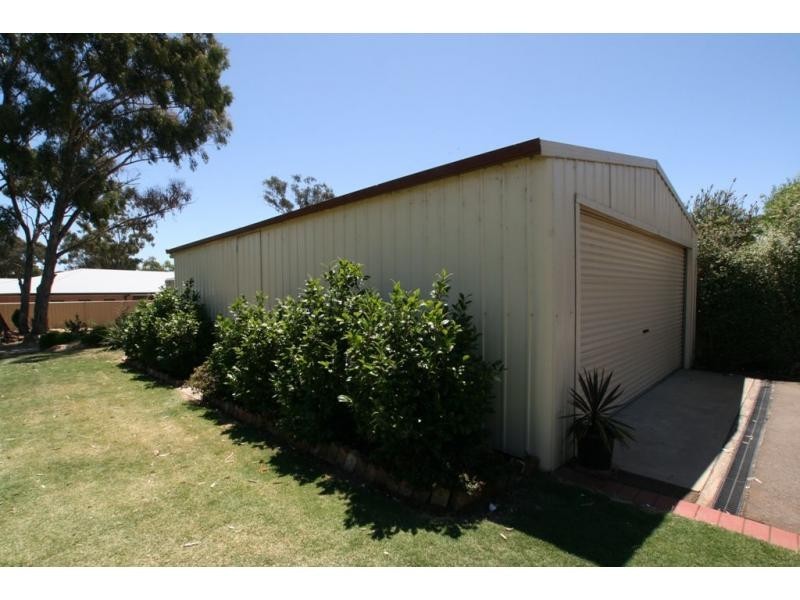 73 Pioneer Drive, Maiden Gully VIC 3551