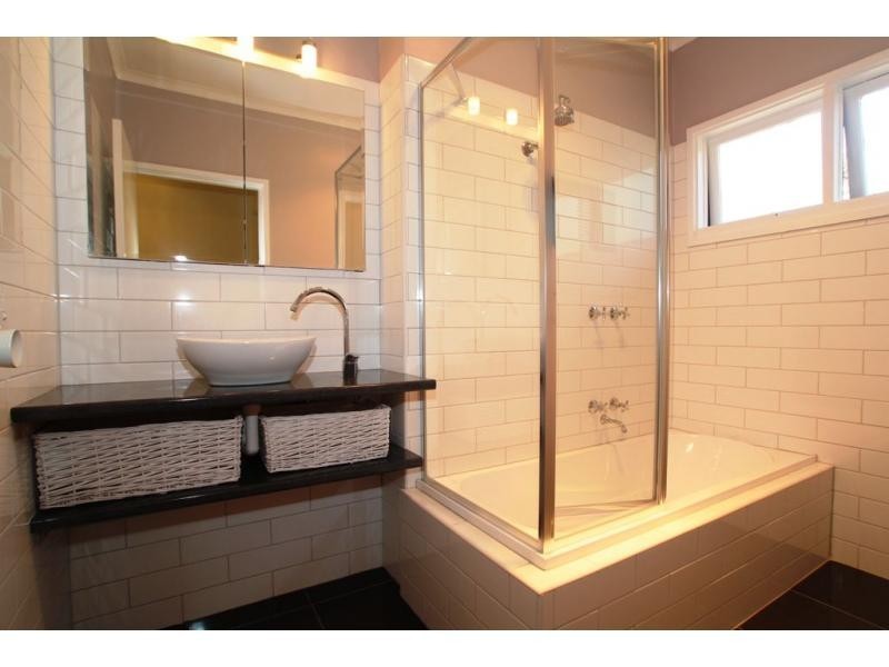 .30 Friswell Avenue, Flora Hill VIC 3550