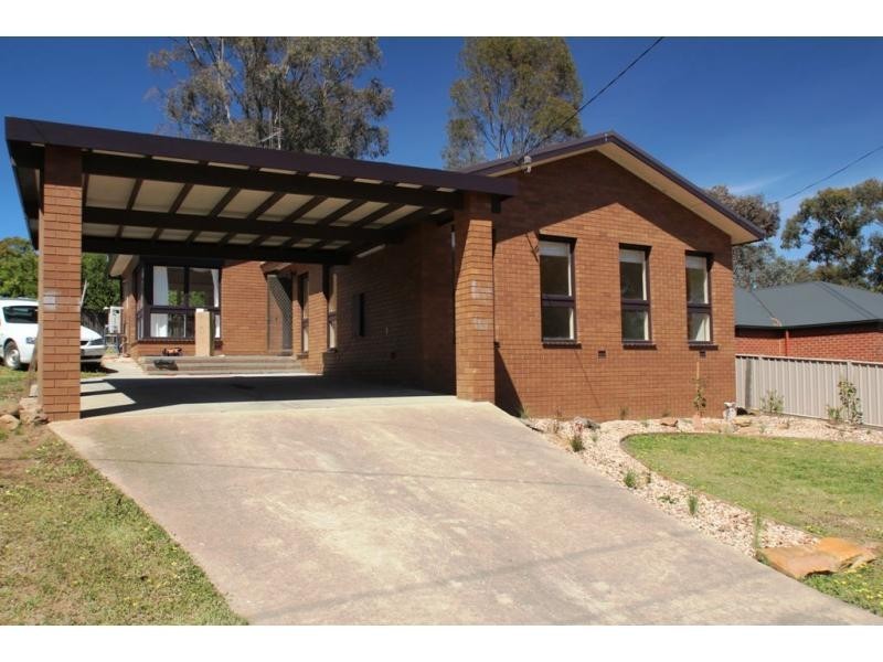 .30 Friswell Avenue, Flora Hill VIC 3550