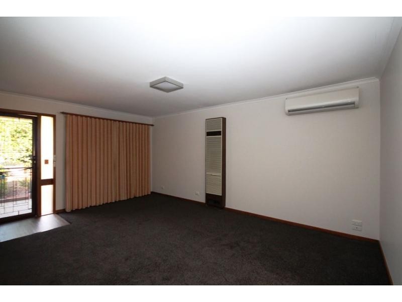 Villa 2/.16 Butcher Street, Strathdale VIC 3550