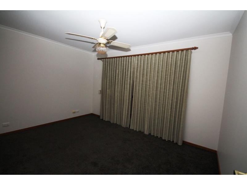 Villa 2/.16 Butcher Street, Strathdale VIC 3550