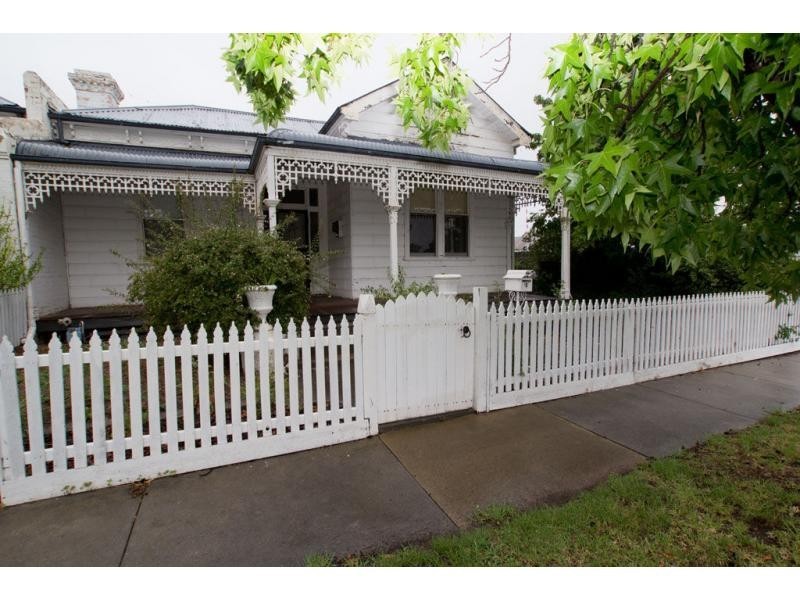 8 Panton Street, Eaglehawk VIC 3556