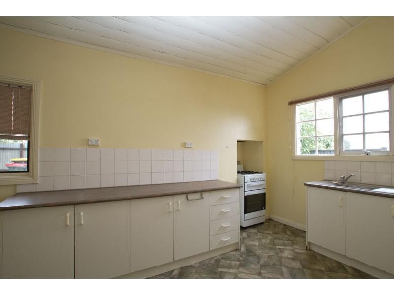 8 Panton Street, Eaglehawk VIC 3556