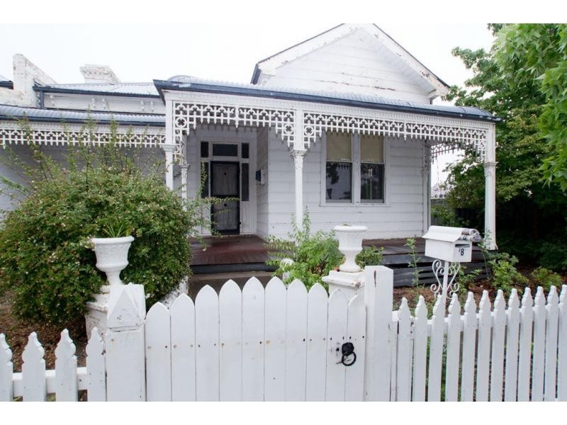 8 Panton Street, Eaglehawk VIC 3556