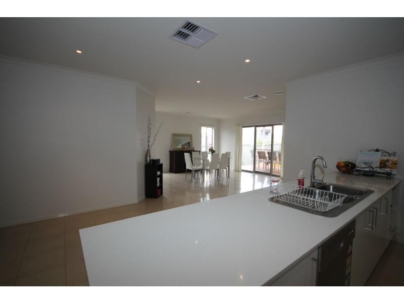 22 Futura Avenue, Kangaroo Flat VIC 3555