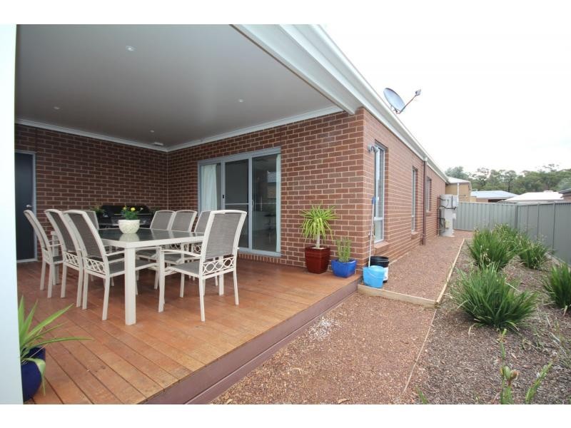 22 Futura Avenue, Kangaroo Flat VIC 3555