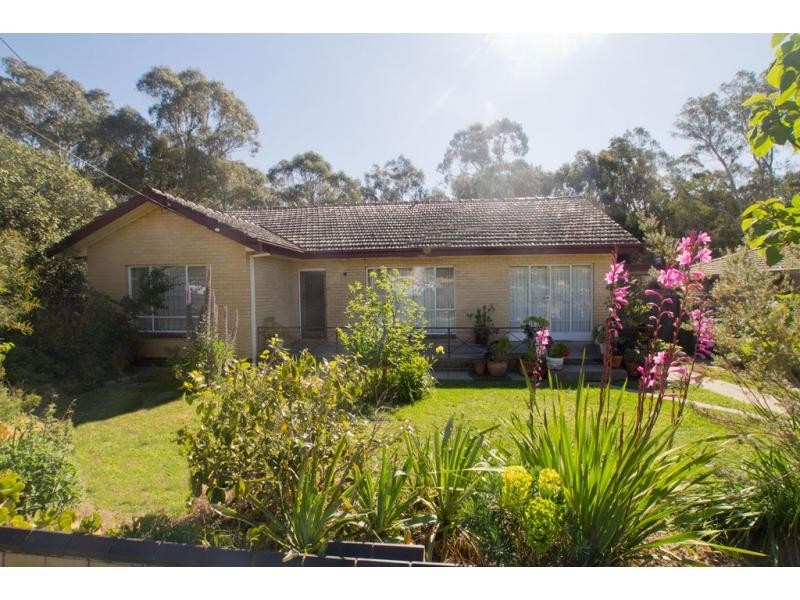 73 Retreat Road, Spring Gully VIC 3550