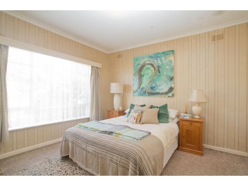 73 Retreat Road, Spring Gully VIC 3550