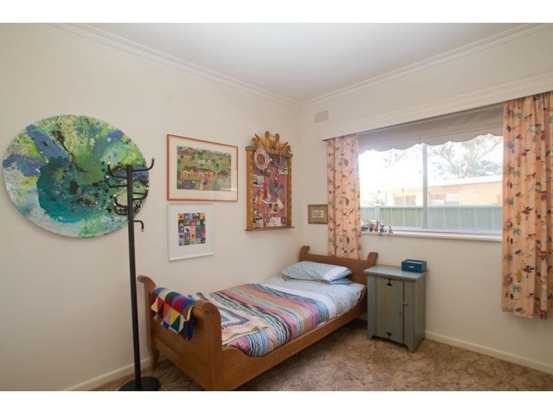 73 Retreat Road, Spring Gully VIC 3550