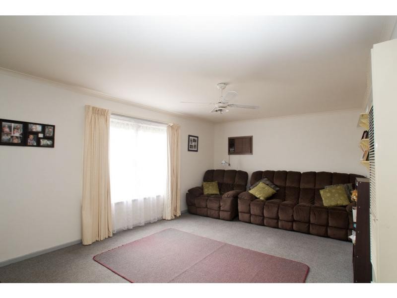 21 Rose Street, California Gully VIC 3556