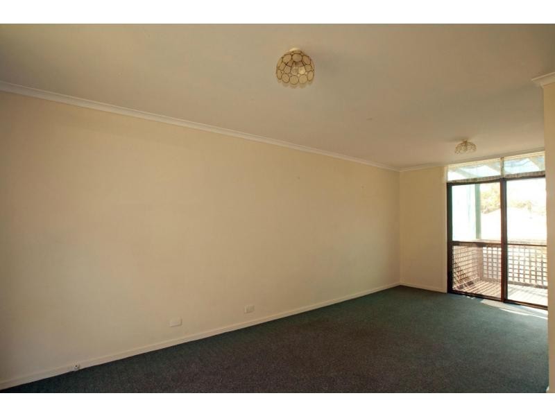 3 Hillview Street, Flora Hill VIC 3550