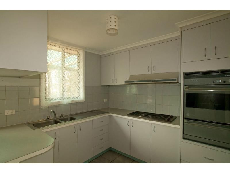 3 Hillview Street, Flora Hill VIC 3550