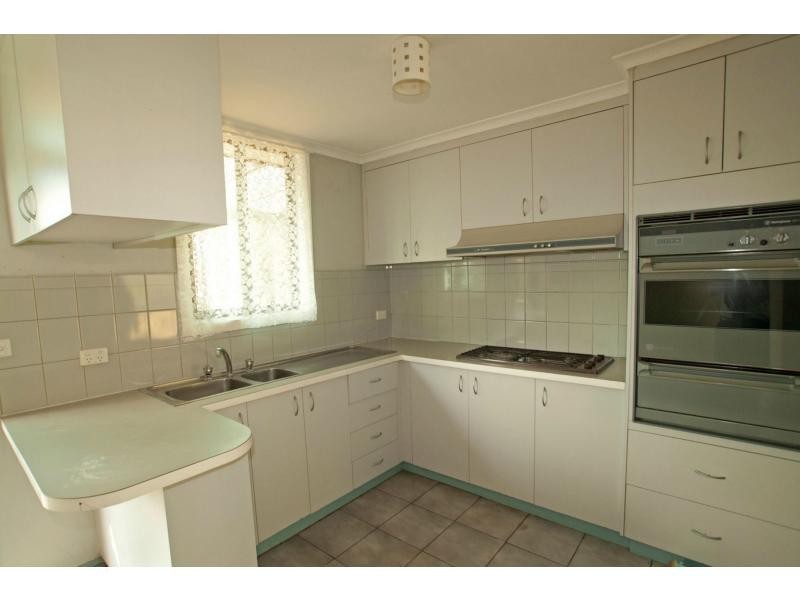 3 Hillview Street, Flora Hill VIC 3550