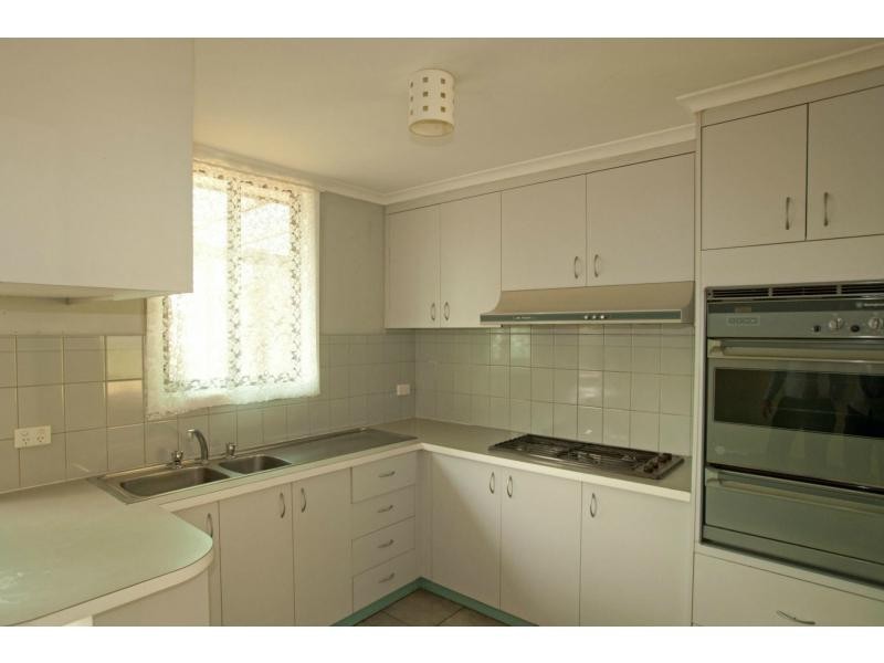 3 Hillview Street, Flora Hill VIC 3550