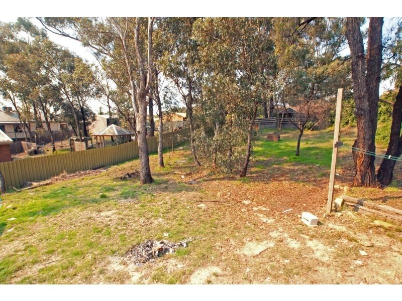 3 Hillview Street, Flora Hill VIC 3550