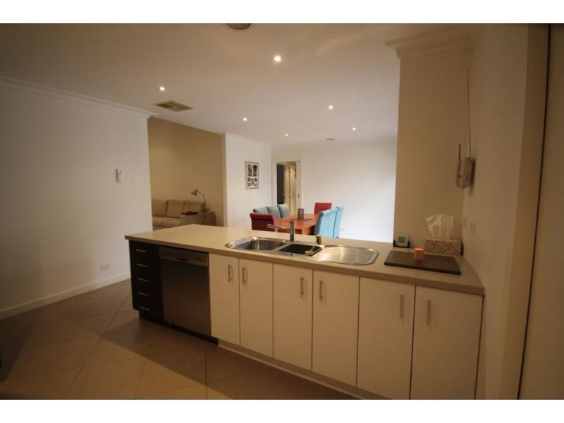 41 Reginald Street, Quarry Hill VIC 3550