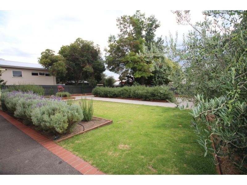 41 Reginald Street, Quarry Hill VIC 3550