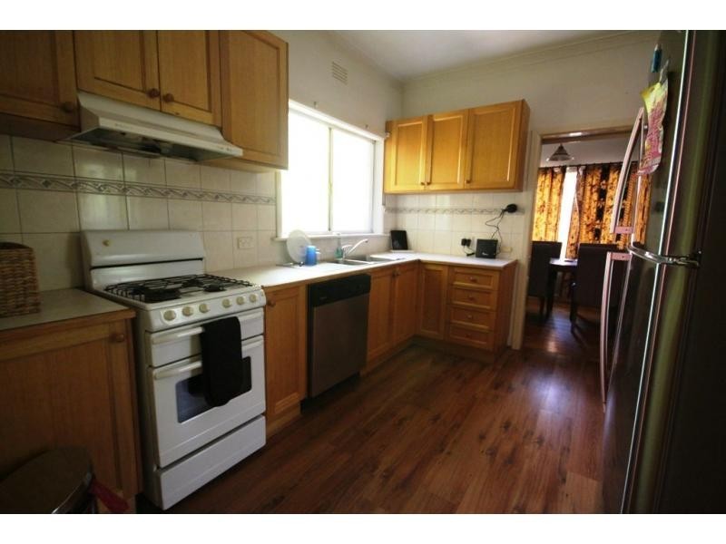 3 Carpenter Street, Quarry Hill VIC 3550