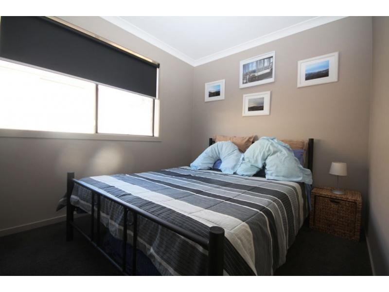 21 Akins Rise, Golden Square VIC 3555